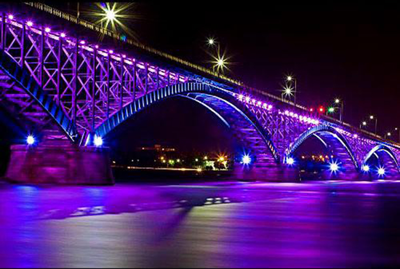 led點光源橋梁燈光亮化設(shè)計打造橋之“美”_華宇星亮化廠家(圖2)