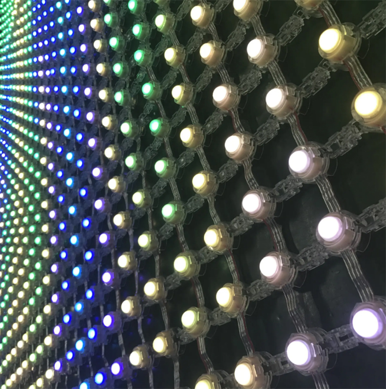 如何選用適合的LED網格屏及應用場景？(圖3)